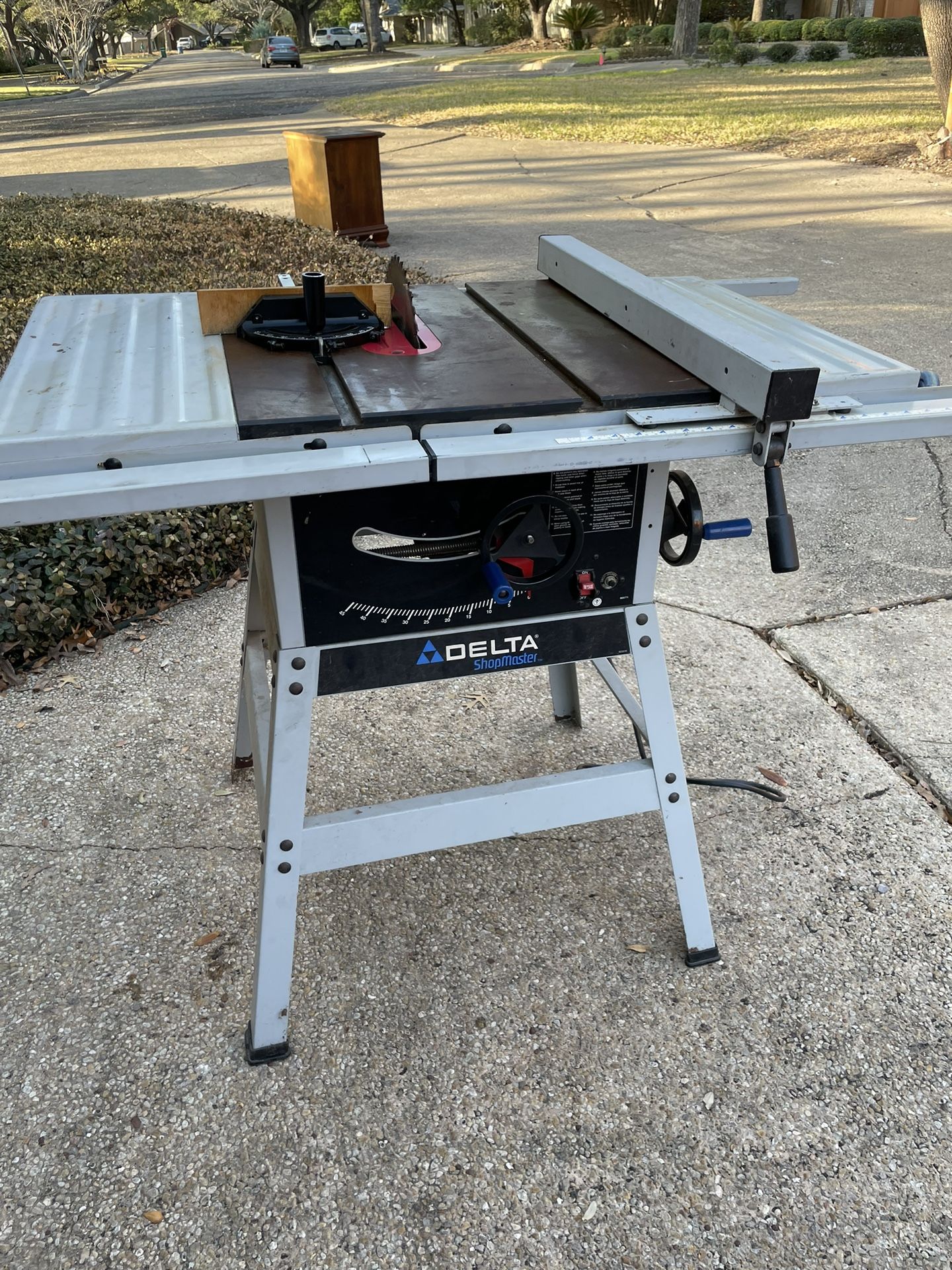 Delta table 10 table saw for sale in alamo heights tx offerup
