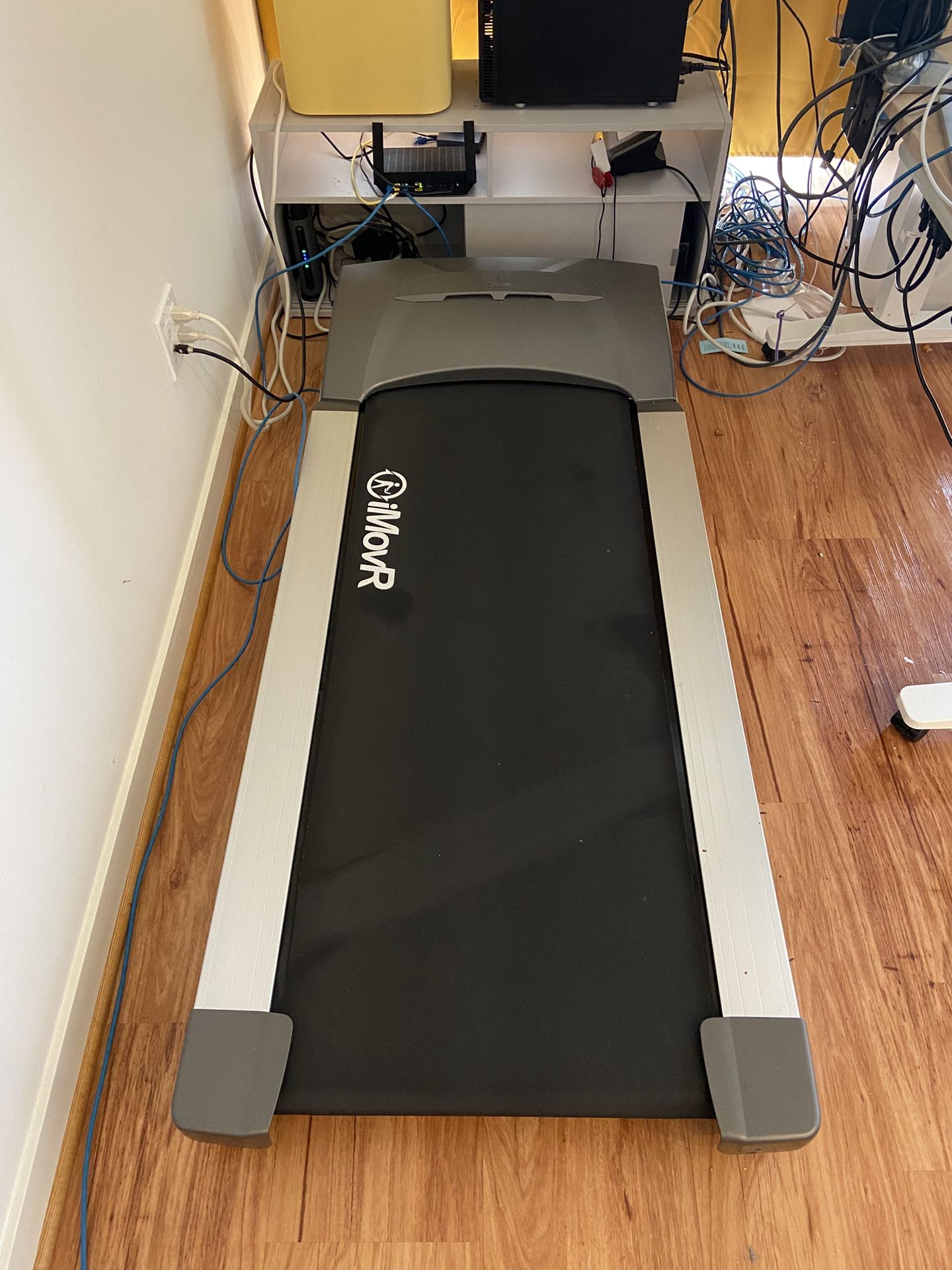 iMovr Treadmill Desk