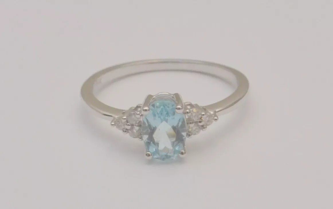 14k White Gold Blue Topaz and Diamond Ring Size 7