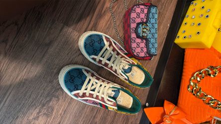 Gucci Purse & tennis shoe combo