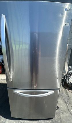 Bottom freezer lg