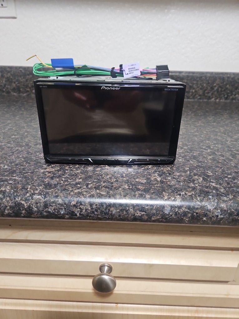 Pioneer Stero With CD player