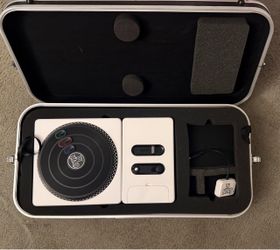 DJ Hero Turntable Controller with Case and Dongle Renegade Series