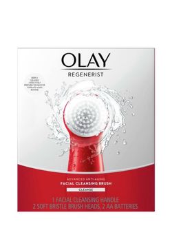 Olay Regenerist Facial Cleansing Brush$25