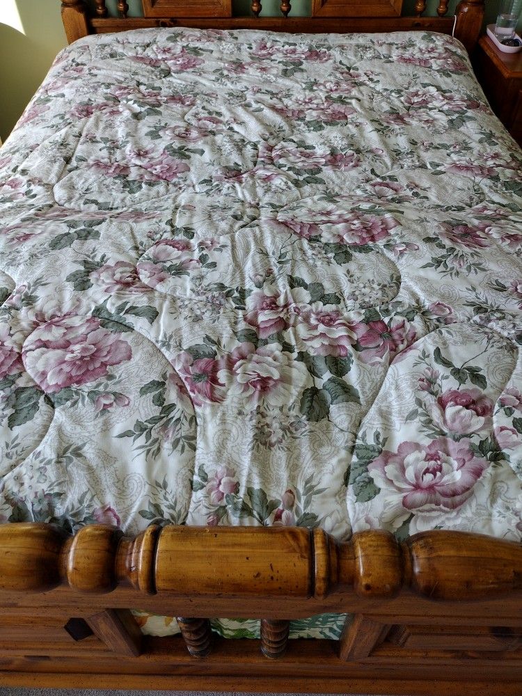 Medium Weight Bead Spread With 2 Shams