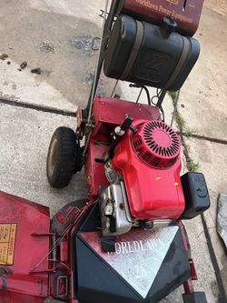28” lawnmower running good condition!