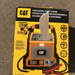 CAT car jumper/power station and tire inflator
