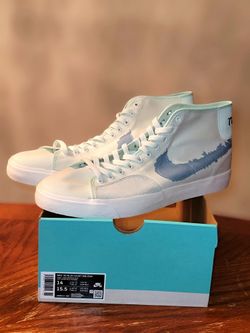 Nike "Barely Green" SB Blazer Court Mid Premium 2022: NEW - Size 14