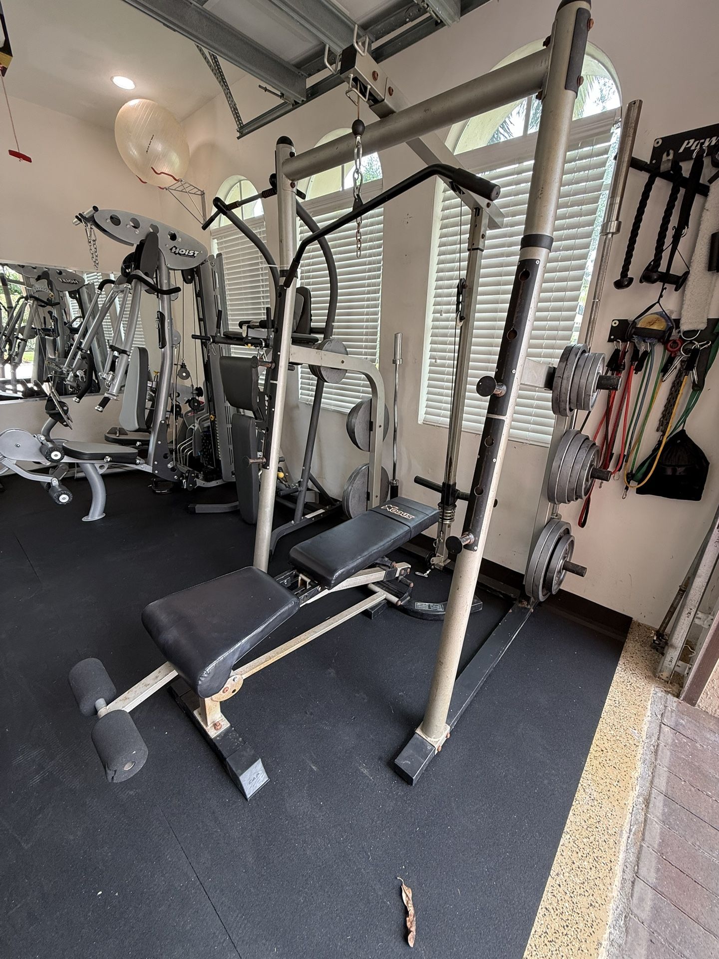 Weightlifting squat Rack