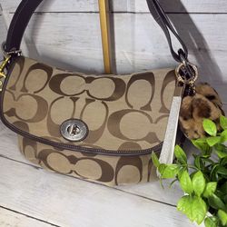 🌹Coach Signature shoulder bag🌹