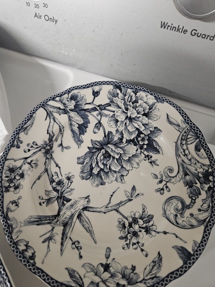 Vintage  Fine Porcelaine China