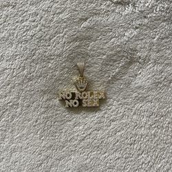 14 karat Gold Pendant