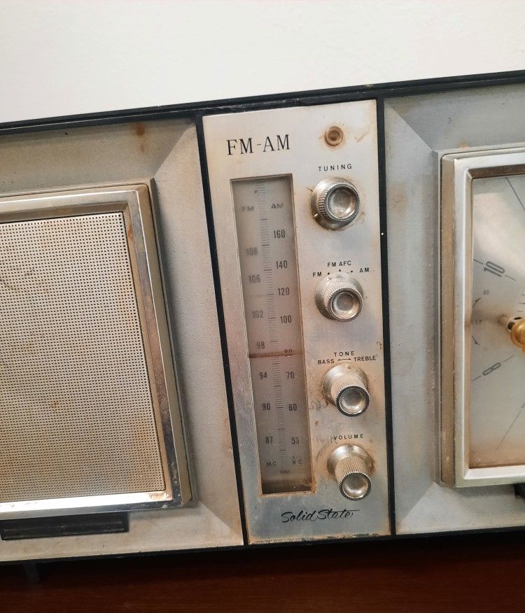 Antique electric clock/radio - $45