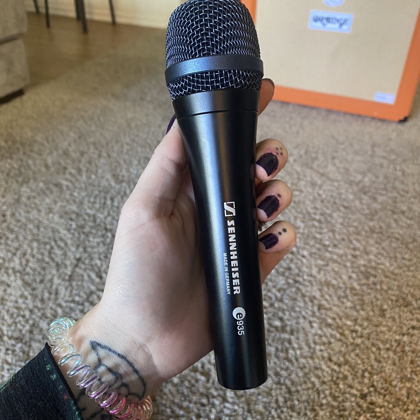 Sennheiser E935 Microphone for Sale in Huntington Beach, CA - OfferUp