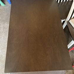 Dining Table ands 4 Chairs