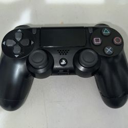 PS4 Controller