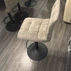 4 Bar Chairs 