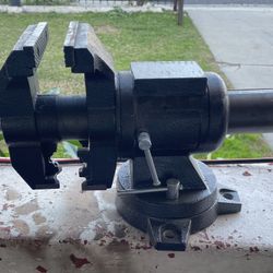 Bessey Heavy Duty Swilve Vise