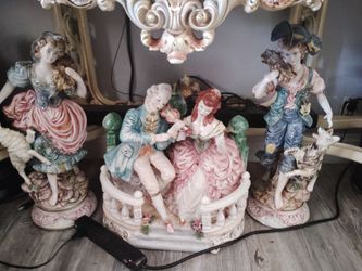 Capodimonte large statues