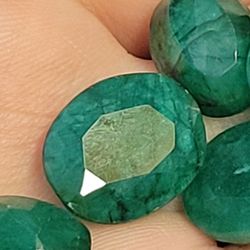 2pcs Natural Oval Emerald Faceted Polished Gemstone 