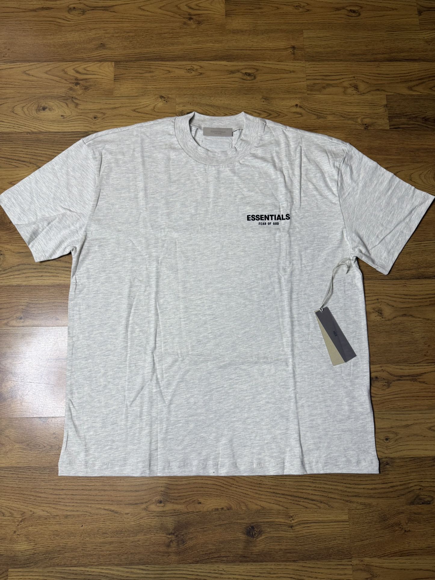Essentials Fear Of God “Light oatmeal” Shirt Size L