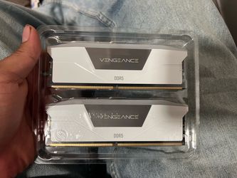 CORSAIR 32GB (2x16GB) DDR5 RAM