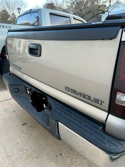 1(contact info removed) Silverado Sierra Tailgate