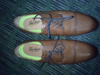 Brand new dress shoes (Florsheim)