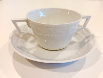 Porcelain soup set of 8