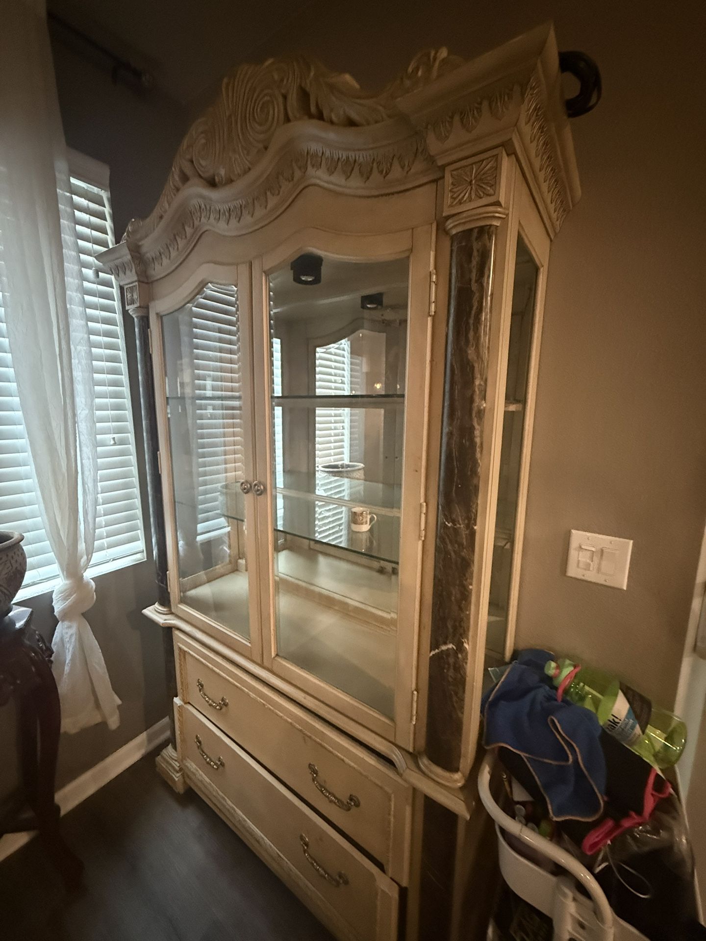 Elegant China Cabinet / Display Hutch – $180