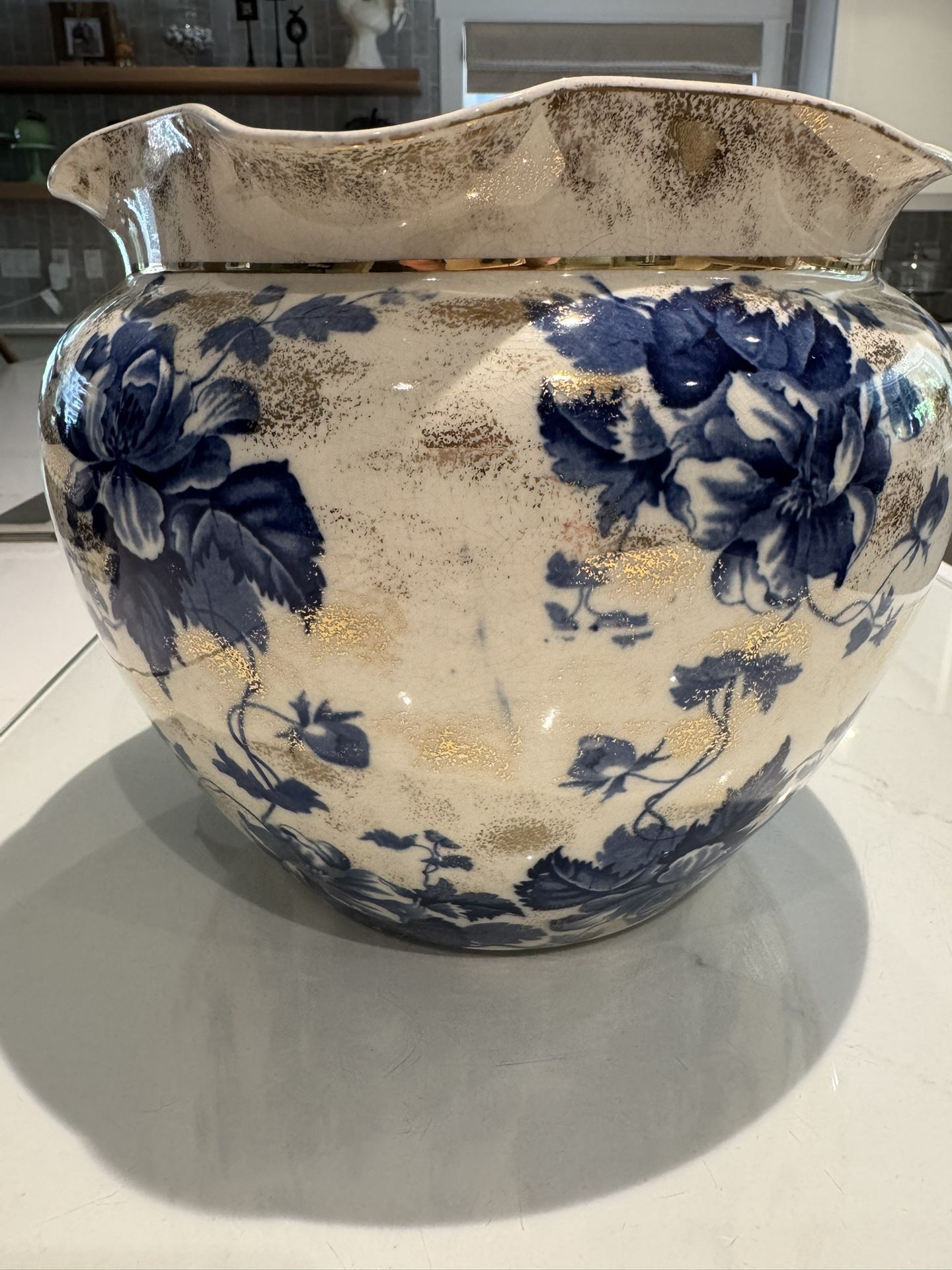 Vase- Colonial Pottery Stoke England