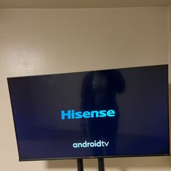 Hisense Roku Smart tv 43in