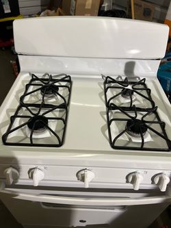 GE White 4-Burner Gas Range