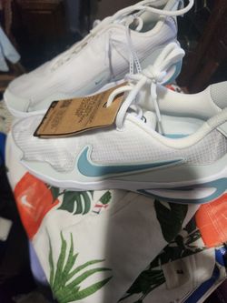 NIKE AIR MAX 6Y