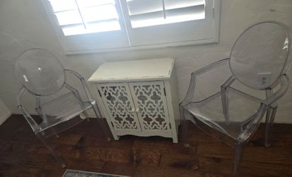 $150  chairs 3 and stand