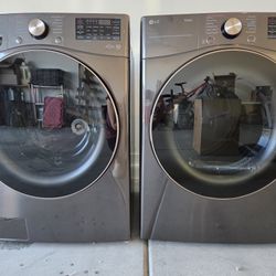 LG Washer And Dryer Set/ Electric