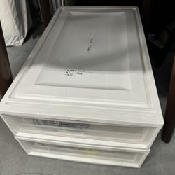 2 Storage Containers 