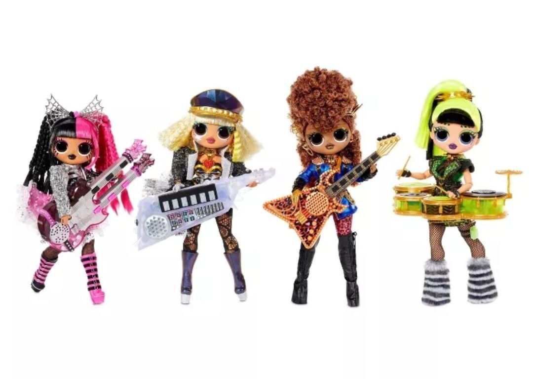L.O.L. Surprise! O.M.G. Remix Super Surprise – 70+ Surprises, 4 Fashion Dolls & 4 Dolls