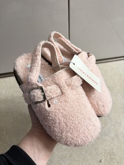 Lucky Brand Pink Shoes For Girls Size 1 