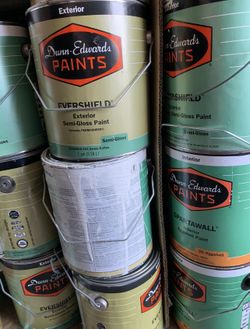New Dunn Edwards Paint/ Pintura