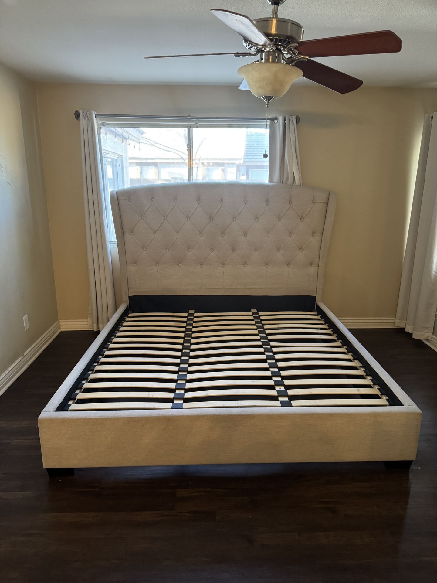 King bed Frame