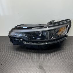 2019-2023 Jeep Cherokee Headlight Oem 