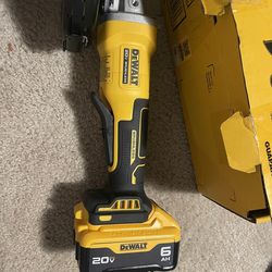 Dewalt 20V Grinder With 6AH Battery
