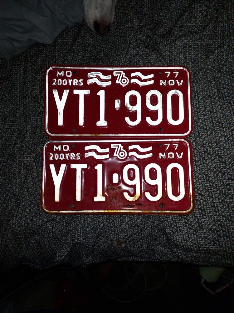 Vintage Bicentennial Missouri License Plates 1977, Number Yt1-990 Set Of 2