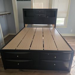 Captain Bed Queen Size