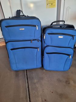 Forecast soft side rolling suitcase