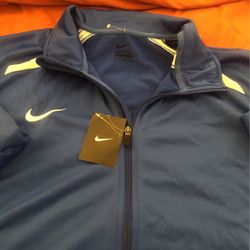Nike Sweater