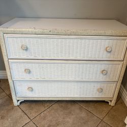 White Wicker Girls Bedroom Furniture Vintage 