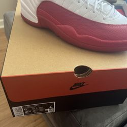 Jordan 12 Cherrys Sz 11 