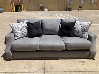 Alexandria gray sofa by broyhill deals